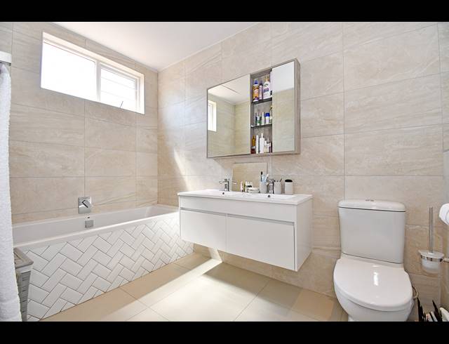 3 BEDROOM SECTIONAL TITLE FOR SALE IN SANDRINGHAM